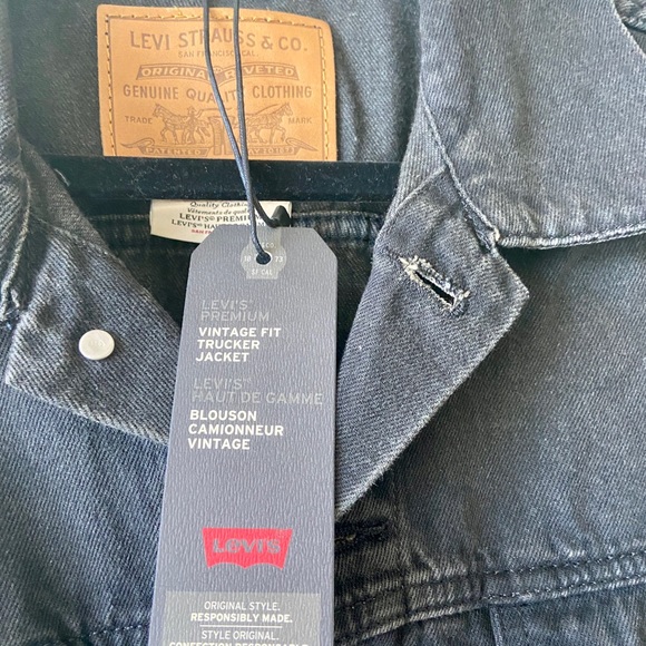 Levi’s vintage fit trucker jean jacket - Picture 3 of 4